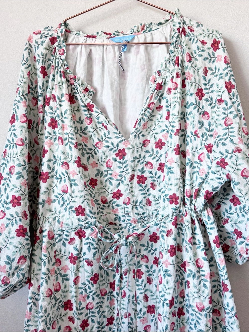 Draper JamesFloral Tie-Waist V-Neck Dress. Strawberry and floral print - Picture 2 of 10